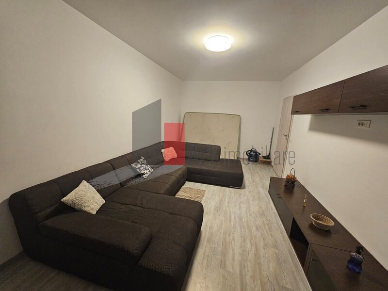 Aparatorii Patriei- Metalurgiei- Apartament cu doua camere- centrala+ loc parcare