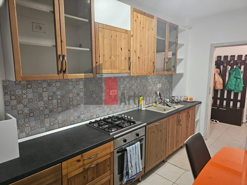 Aparatorii Patriei- Metalurgiei- Apartament cu doua camere- centrala+ loc parcare